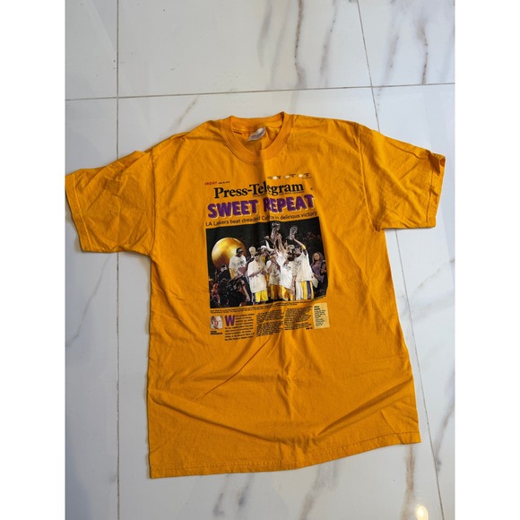 Other - Vintage LA Lakers 2002 NBA Champions‎ Sweet Repeat Press-Telegram T-Shirt Gold
